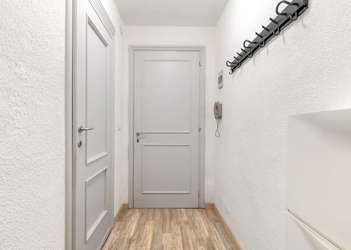 Apartment Hostdomus - Perla Grigia Sestriere