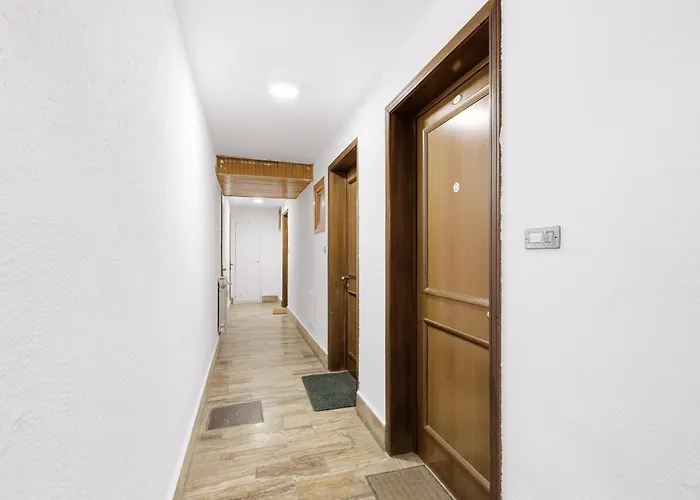 Apartment Hostdomus - Perla Grigia Sestriere